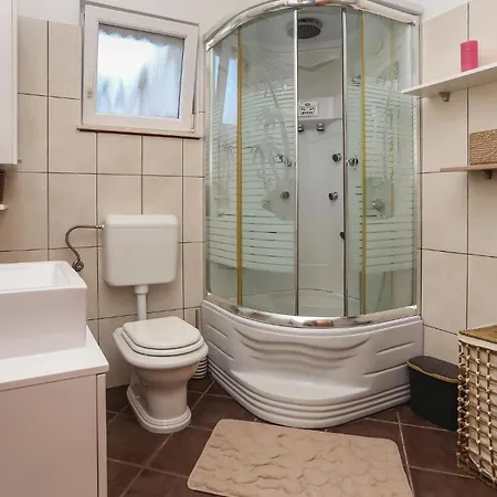 Two-bedroom In * Neoric